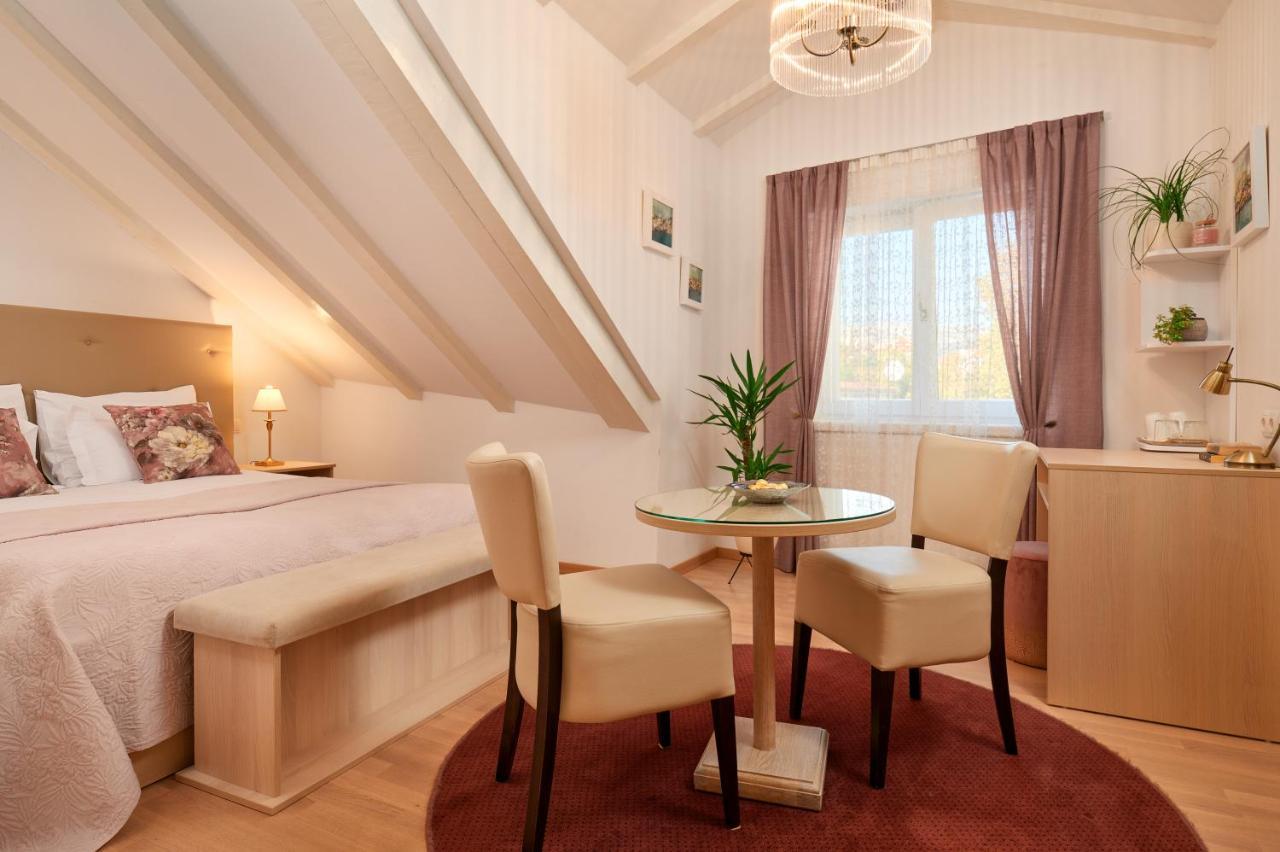 Chambre Quadruple avec Douche