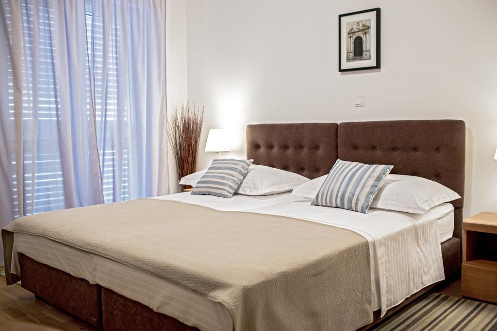 Tweepersoonskamer met 1 of 2 Bedden en Balkon