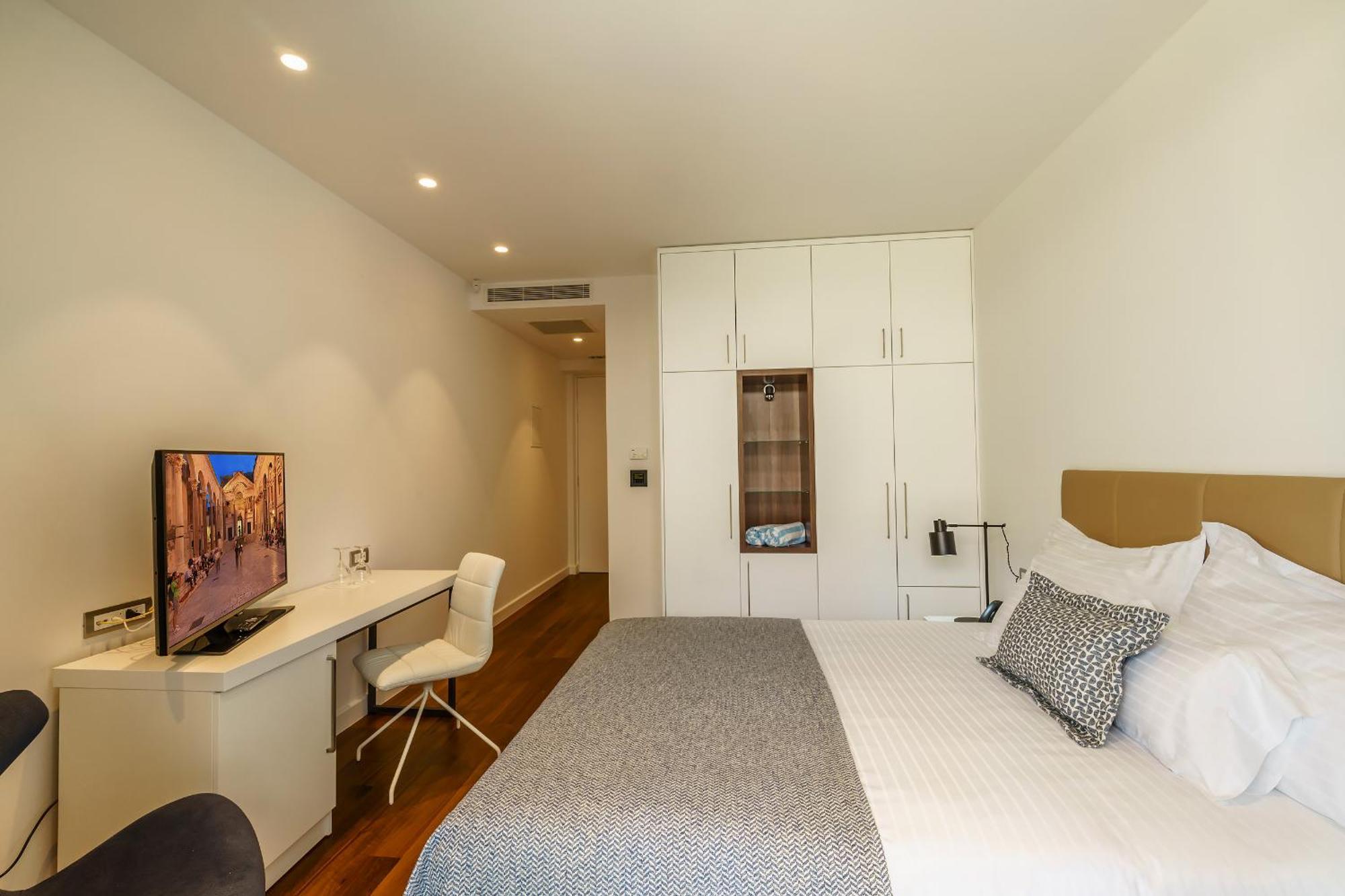Doppelzimmer mit Gartenblick und Patio / Veranda