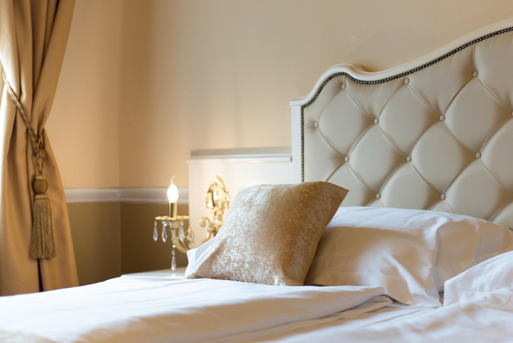 Deluxe Kamer met Queensize Bed en Uitzicht op de Stad