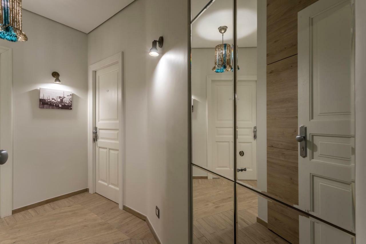 Deluxe tweepersoonskamer met balkon en uitzicht op zee