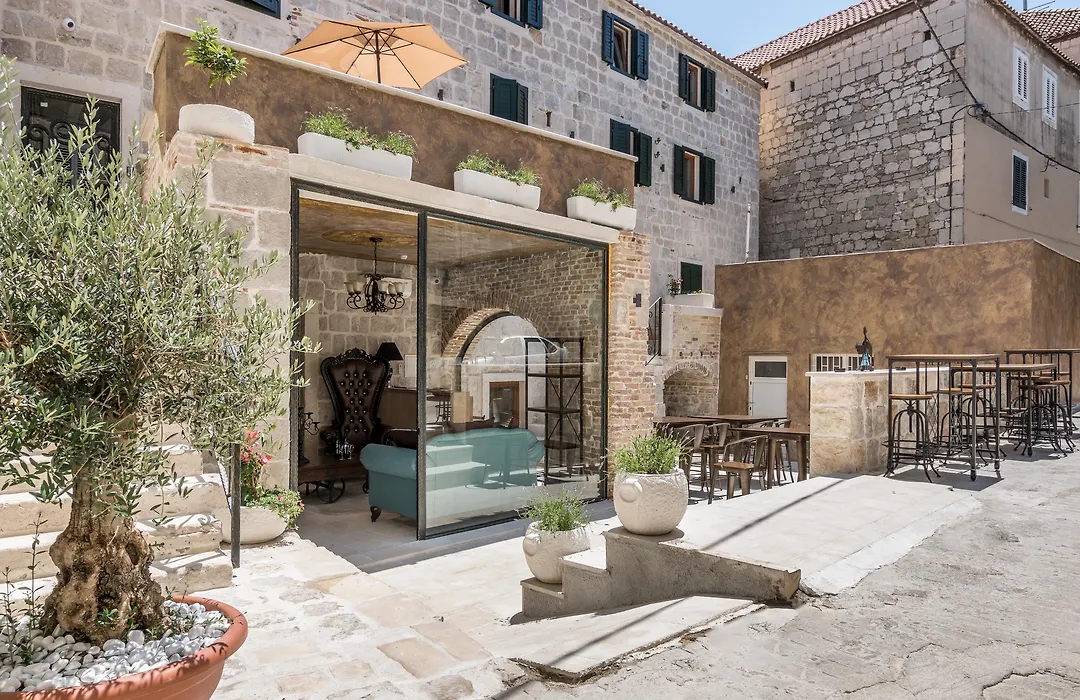 Heritage Palace Varos - Mag Quaint & Elegant Boutique Hotels-1