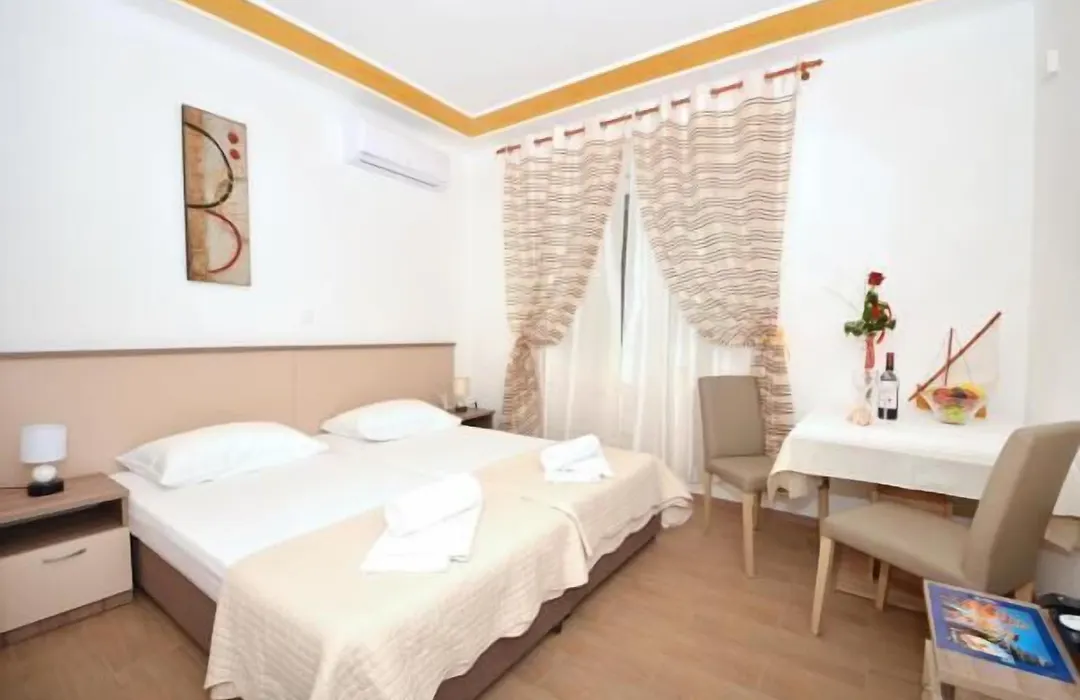 Guest House Mia-1