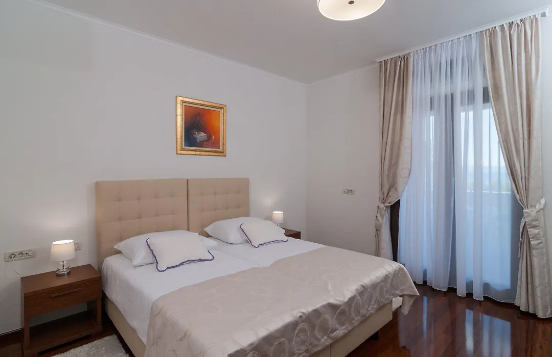 Luxury Rooms Near The Beach-1