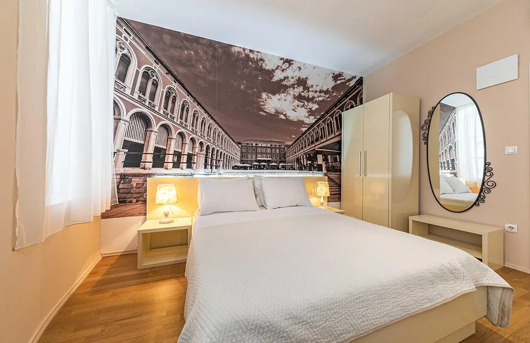 Pjaca City Rooms-1
