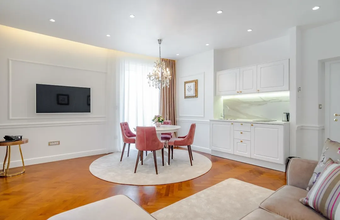 Ann Luxury Rooms-1