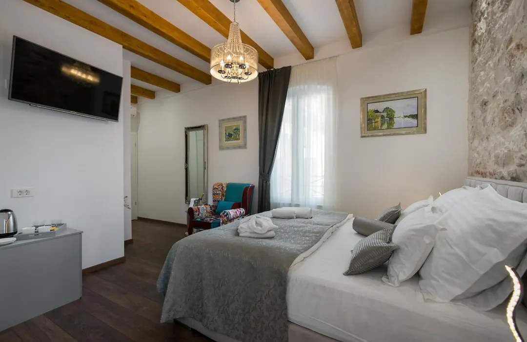 Id Regal Residence-1