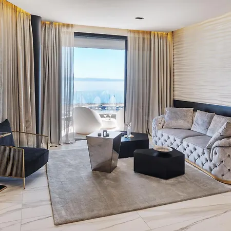Posh Residence Luxury Suites-2