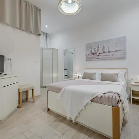 Victoria Luxury Rooms - Split Downtown-2