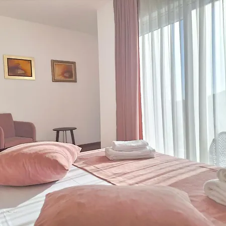 Kasa Rooms 2-3