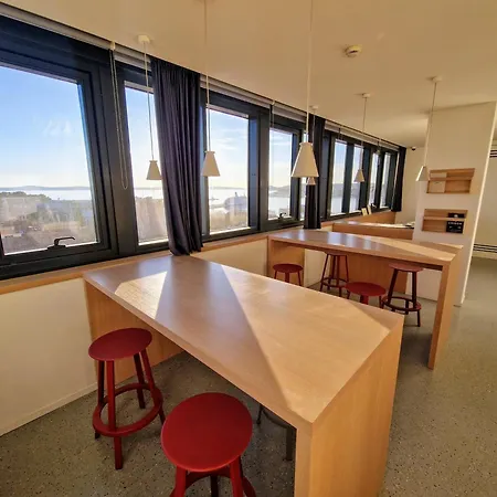 Horizon Luxury Suites & Design Rooms-3
