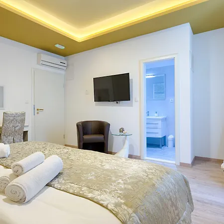 Luxury Rooms Floramye (Adults Only)-3