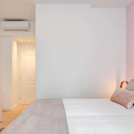Capital Apartments And Rooms-2