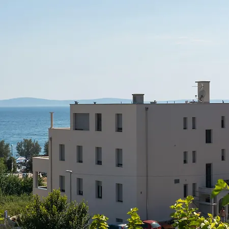 Luxury Rooms Near The Beach-2