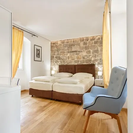 Room Piaceta-3