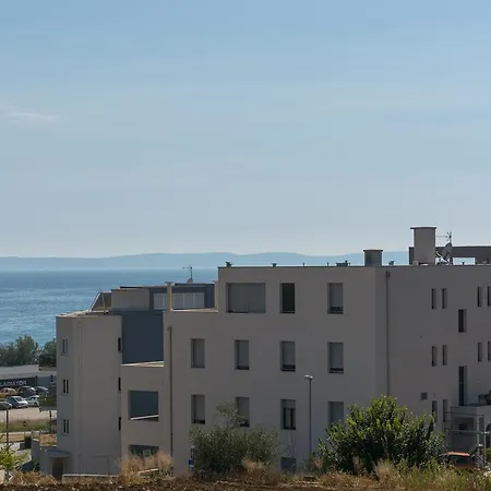 Luxury Rooms Near The Beach3-3