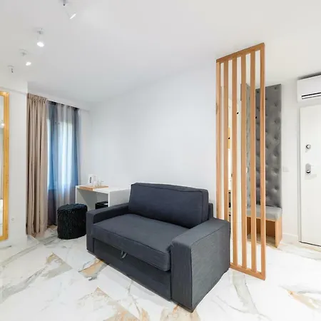 Royal Luxury Room-2