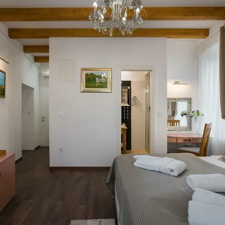 Id Regal Residence-2